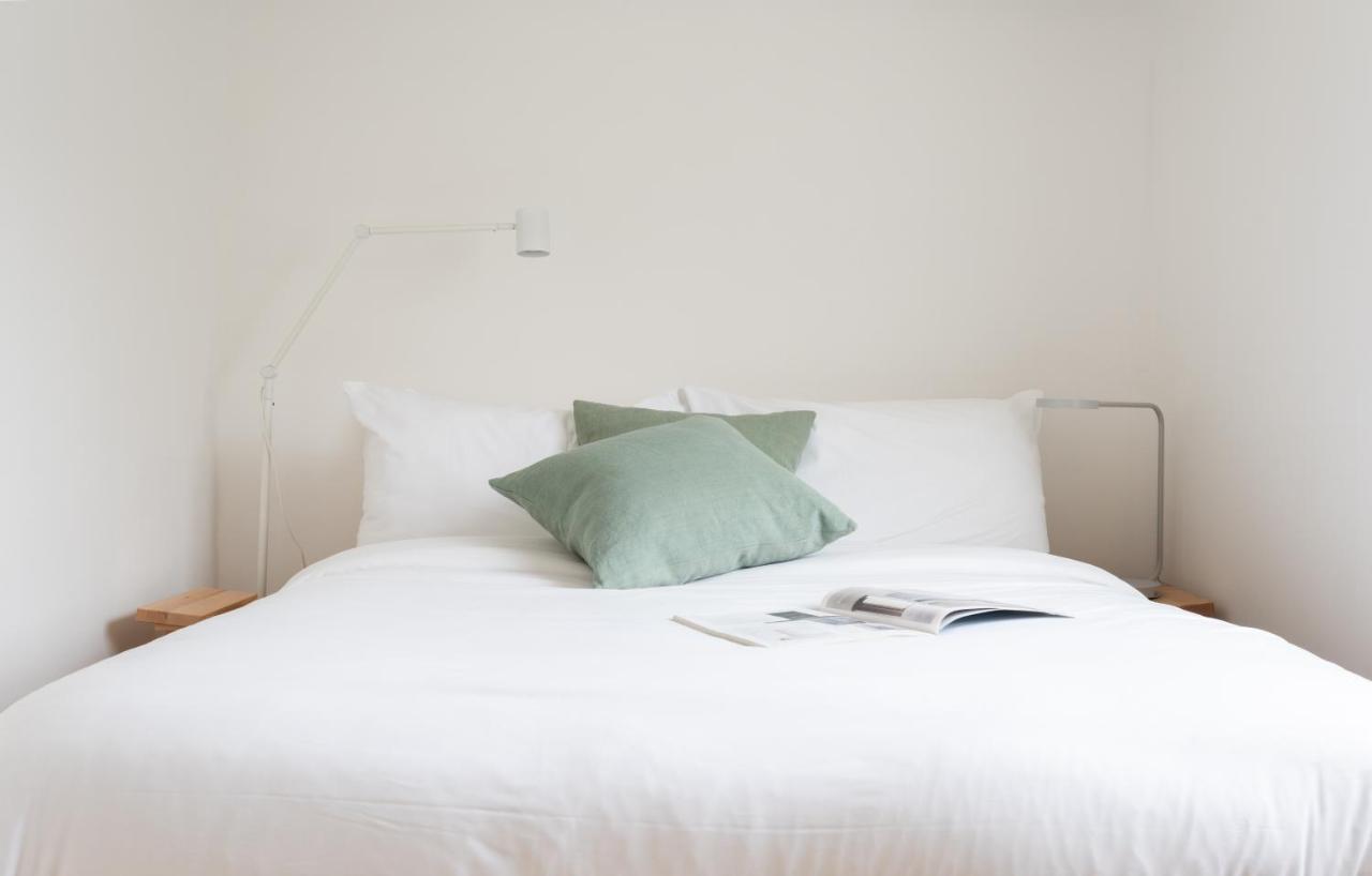 The Holland Park Escape - Modern & Central 2Bdr Flat Londra Dış mekan fotoğraf